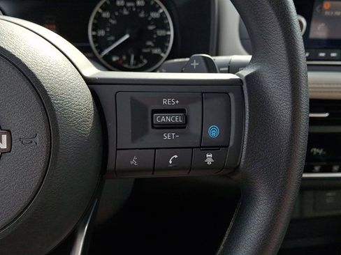 Used 2024 Nissan Rogue SV image 26