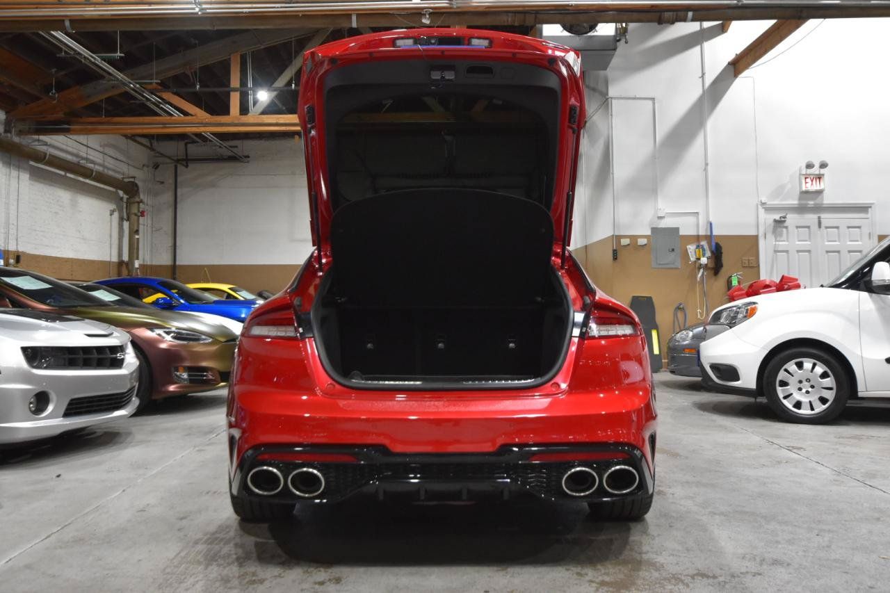 Used 2022 Kia Stinger GT1 AWD/4WD image 39