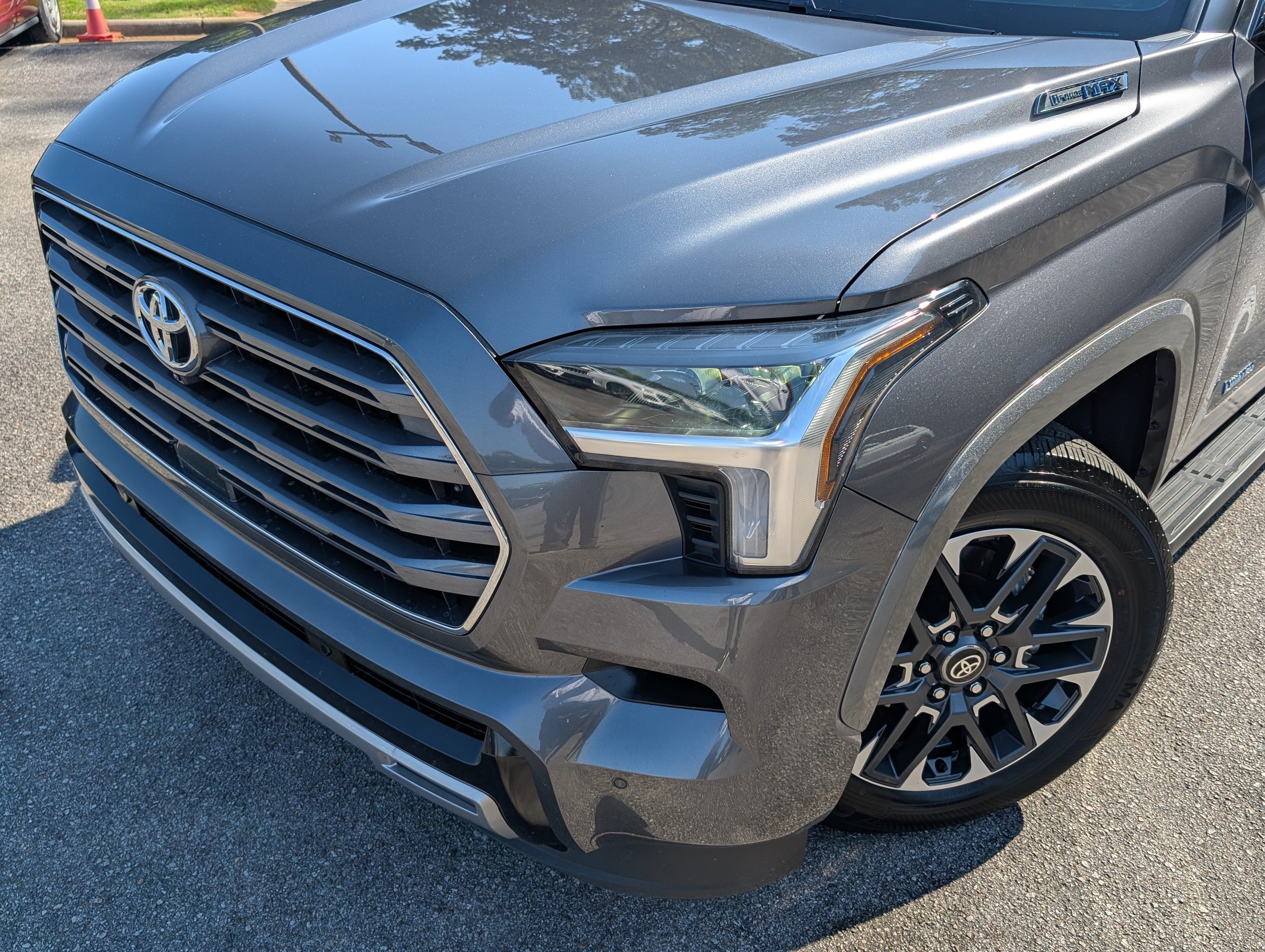 Used 2026 Toyota Sequoia Limited AWD/4WD image 13