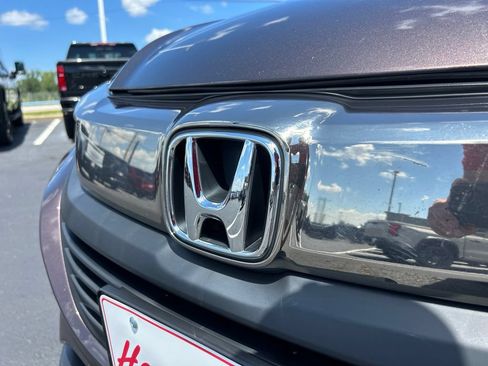 Used 2022 Honda HR-V EX image 10