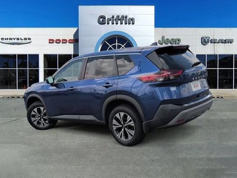 Used 2022 Nissan Rogue SV AWD/4WD image 9