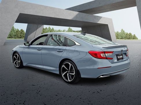 Used 2022 Honda Accord Sport image 7