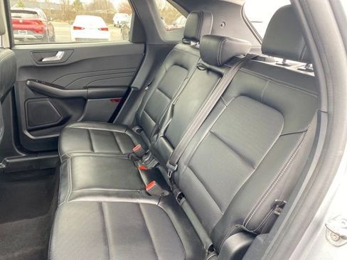 Used 2022 Ford Escape Titanium AWD/4WD image 18