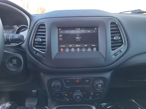 Used 2019 Jeep Compass Sport image 24