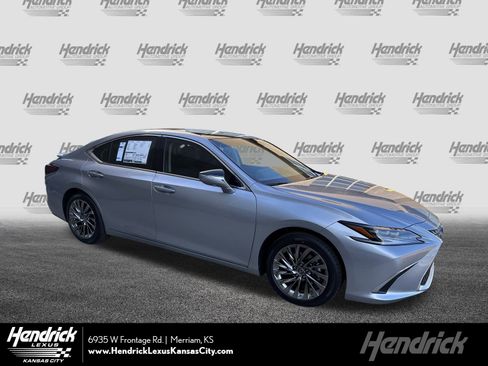 New 2025 Lexus ES 350 Ultra Luxury image 1