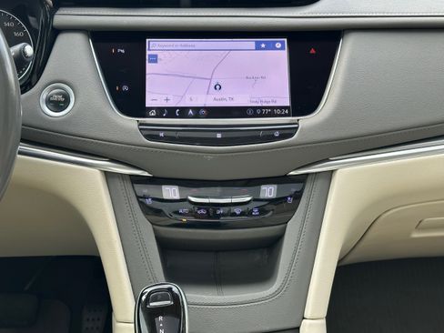 Used 2020 Cadillac XT5 Premium Luxury image 15