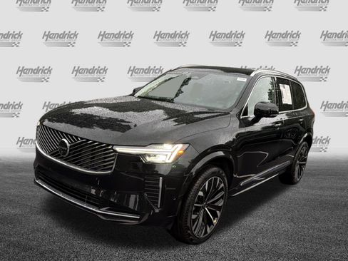 Certified 2026 Volvo XC90 B6 Plus AWD/4WD image 5