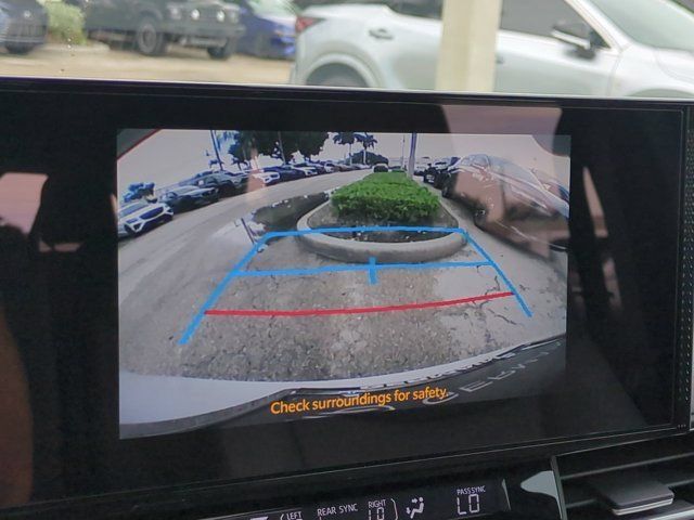 Used 2025 Toyota Sienna XLE w/ XLE Plus Package FWD image 20