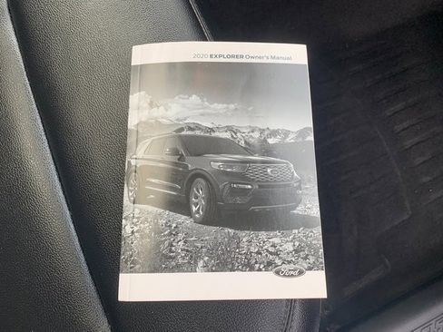 Used 2020 Ford Explorer XLT w/ Equipment Group 202A image 13