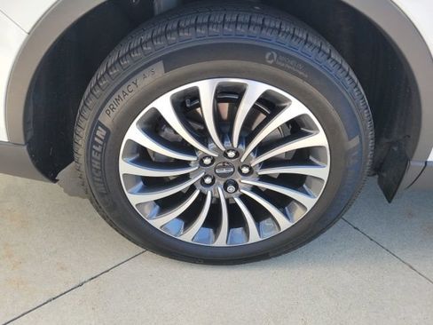 Certified 2023 Lincoln Aviator Reserve w/ Equipment Group 201A AWD/4WD image 13