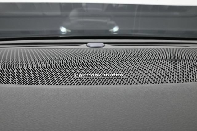 Certified 2024 Volvo S60 B5 Plus w/ Climate Package FWD image 30