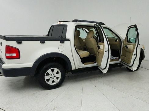Used 2010 Ford Explorer Sport Trac XLT RWD image 12