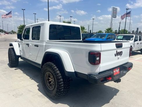 Used 2022 Jeep Gladiator Rubicon w/ LED Lighting Group AWD/4WD image 4