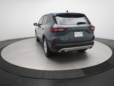 Used 2025 Ford Escape Active AWD/4WD image 32