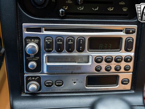 Used 1994 MAZDA MX-5 Miata image 23