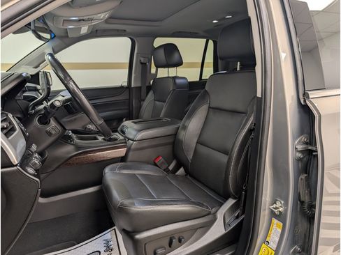 Used 2019 GMC Yukon SLT w/ HD Trailering Package AWD/4WD image 6