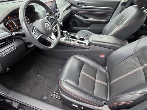 Used 2023 Nissan Altima 2.5 SR image 7
