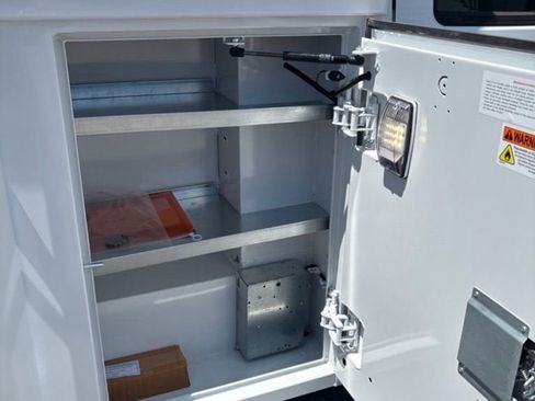 New 2025 Chevrolet Express 3500 w/ Power Convenience Package image 17