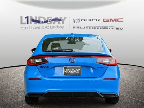 Used 2022 Honda Civic Sport image 4