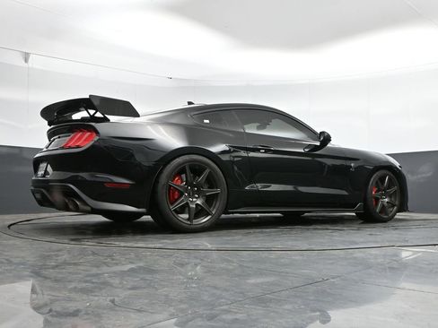 Used 2020 Ford Mustang Shelby GT500 w/ Carbon Fiber Track Pack RWD image 42