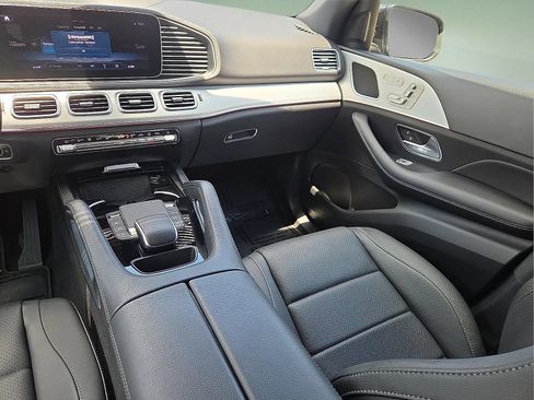 Used 2024 Mercedes-Benz GLE 350 4MATIC image 12