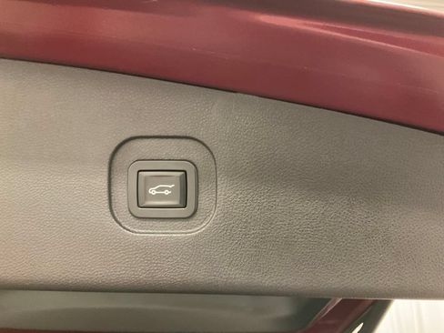 Used 2017 Chevrolet Equinox LT w/ Convenience Package FWD image 34