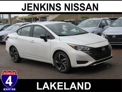 New 2025 Nissan Versa SR w/ Trunk Package