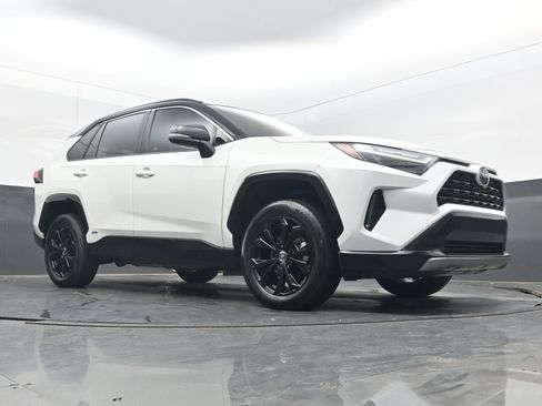 Used 2022 Toyota RAV4 XSE image 20