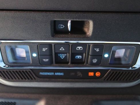 Used 2024 Ford F250 Platinum image 30