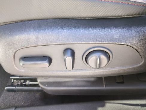 Used 2021 Chevrolet TrailBlazer RS w/ Sun and Liftgate Package image 22