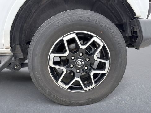 Used 2023 Ford Bronco Outer Banks image 26