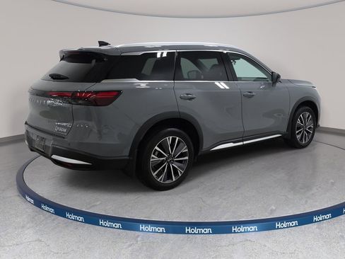 Certified 2026 INFINITI QX60 Luxe w/ Cargo Package AWD/4WD image 5
