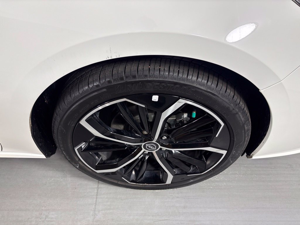 Used 2024 Nissan Altima 2.5 SR FWD image 10