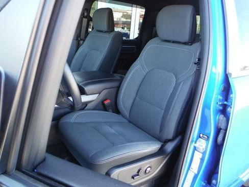Used 2023 RAM 1500 Big Horn AWD/4WD image 4