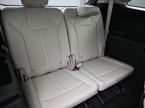 Used 2025 Kia Sorento SX image 26