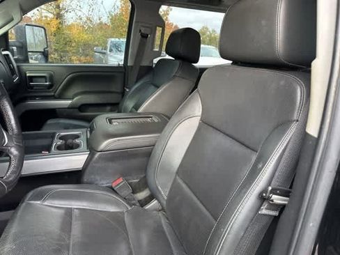 Used 2018 Chevrolet Silverado 2500 LTZ w/ Duramax Plus Package image 3