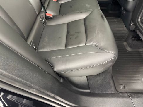 Used 2024 Volvo XC60 B5 Core image 30