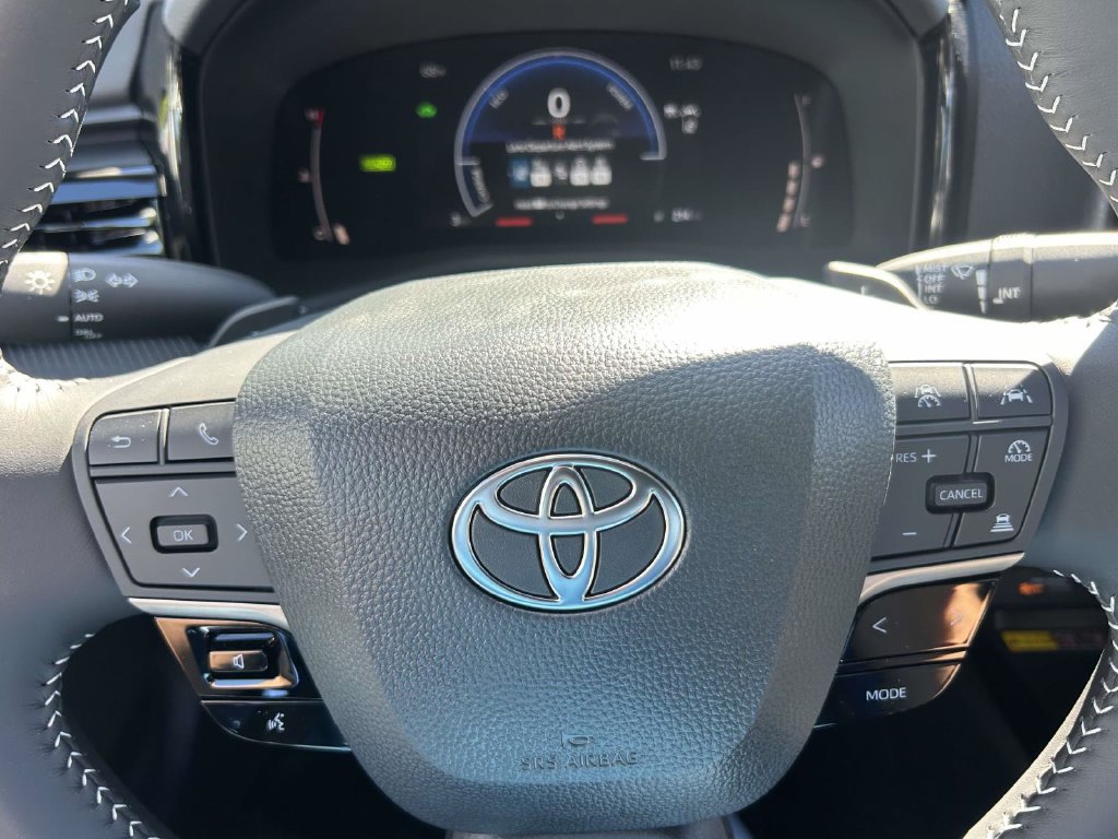 New 2026 Toyota Camry SE FWD image 27