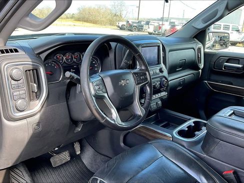 Used 2021 Chevrolet Silverado 1500 LT Trail Boss image 14