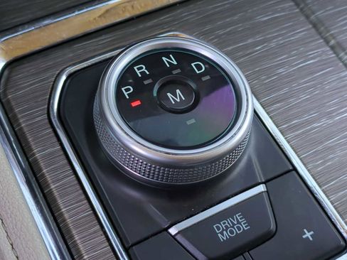 Used 2023 Ford Expedition Max Limited image 22