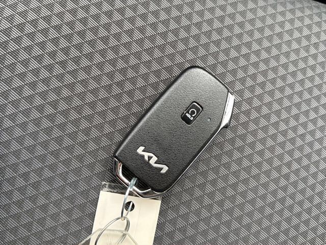 Used 2025 Kia Soul S FWD image 25