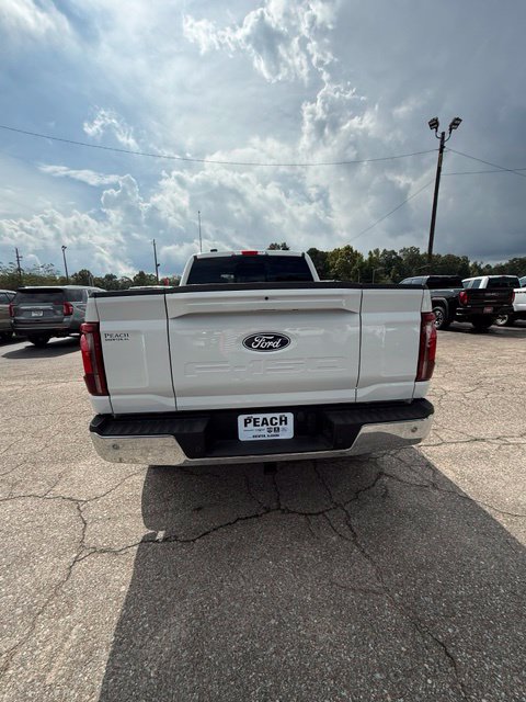Used 2025 Ford F150 Lariat w/ Equipment Group 502A High AWD/4WD image 4
