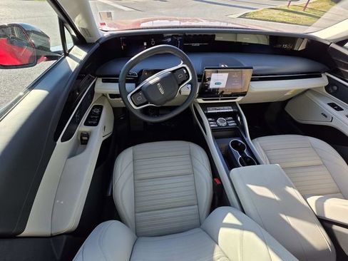 New 2026 Lincoln Nautilus Reserve image 6