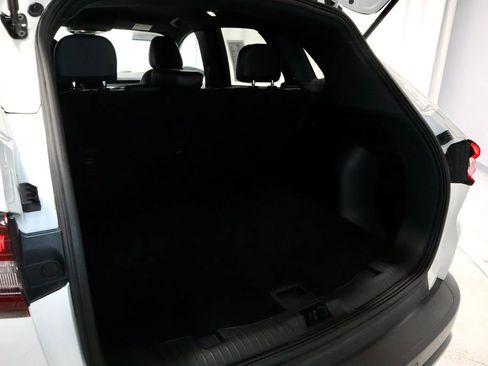 Certified 2025 Ford Escape ST-Line w/ Tech Pack #1 AWD/4WD image 14