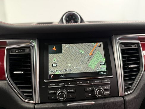 Used 2015 Porsche Macan Turbo w/ Premium Package Plus AWD/4WD image 72