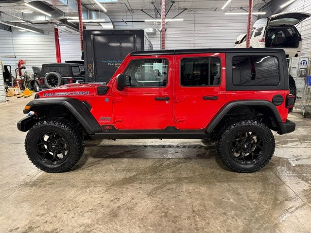 Used 2024 Jeep Wrangler Unlimited Rubicon 4xe w/ Technology Group AWD/4WD image 34