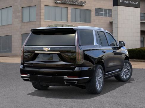 New 2026 Cadillac Escalade Luxury image 4