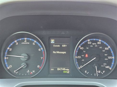 Used 2017 Toyota RAV4 XLE image 10