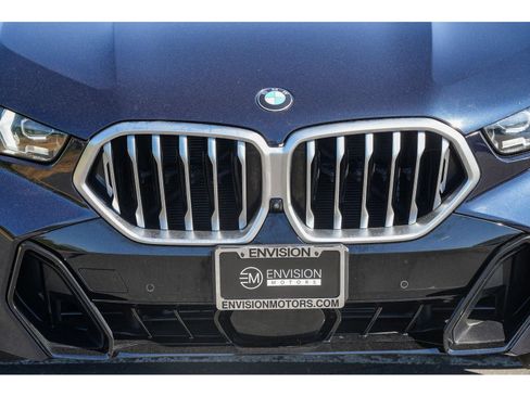 Used 2025 BMW X6 xDrive40i AWD/4WD image 7
