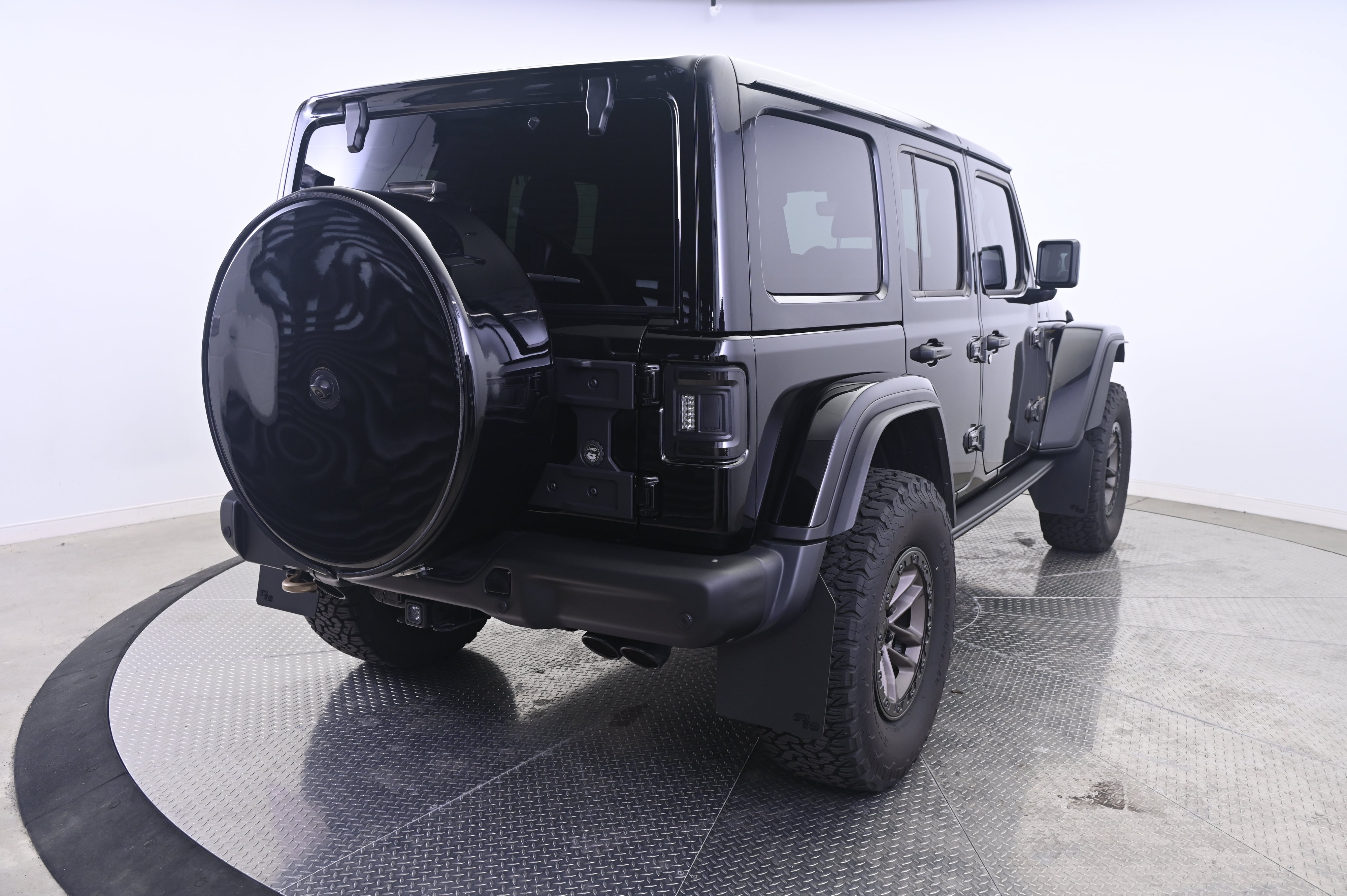 Used 2025 Jeep Wrangler Unlimited Rubicon 392 AWD/4WD image 7